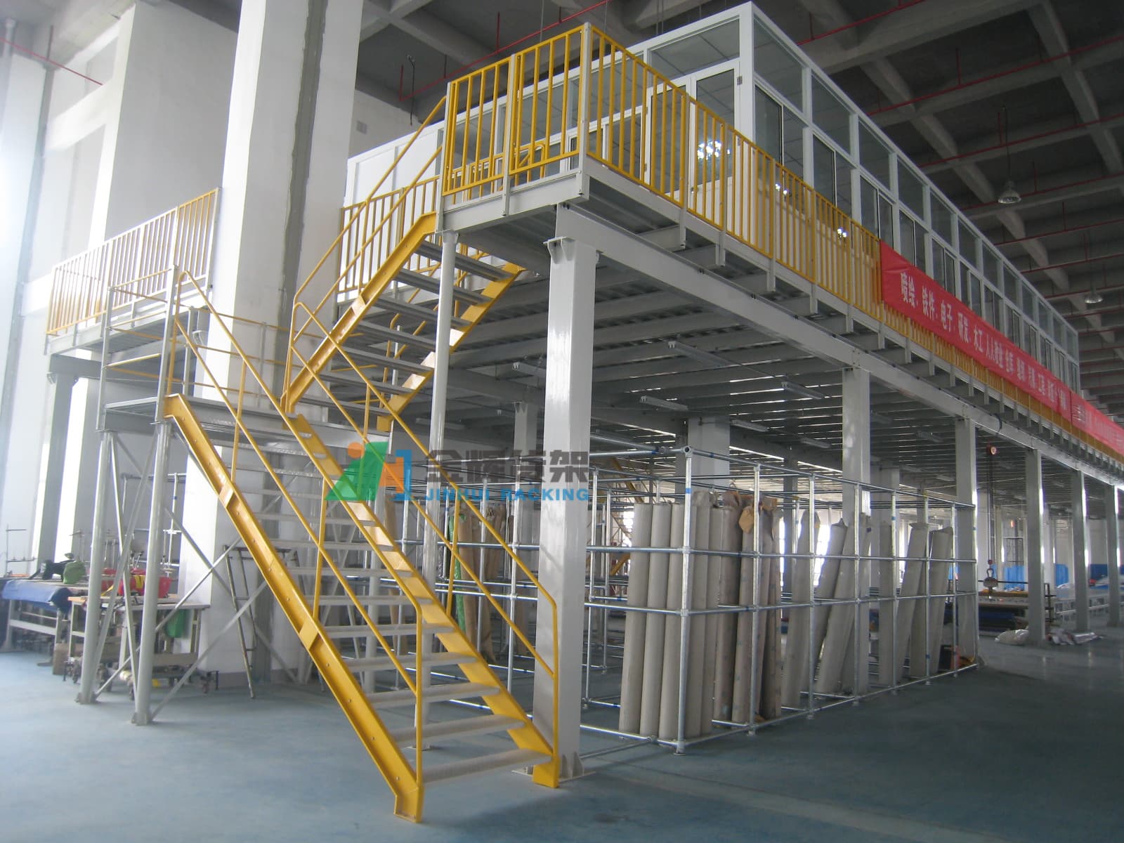 Warehouse Mezzanine Floor System and Heavy Racks for Manufacturing