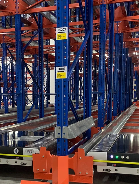 Radio shuttle high density pallet racking